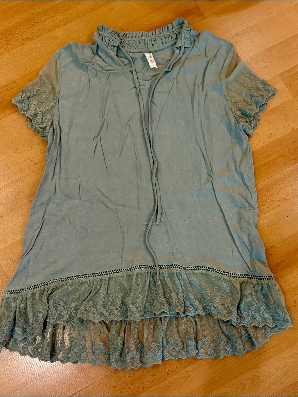 Lace Trim Peasant Top in Dusty Sage